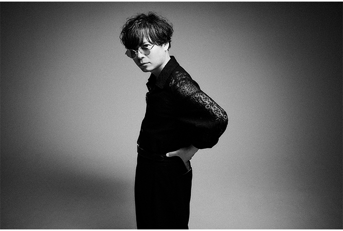 中田裕二(弾き語り)