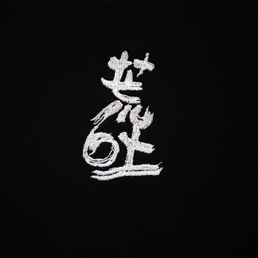 刺繍ジップパーカー（ブラック）